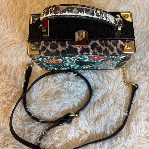 HOT ALDO‎ Wild Jungle Print Box Bag Leopard Lips Heart Crossbody Chain Handbag - Picture 3 of 10